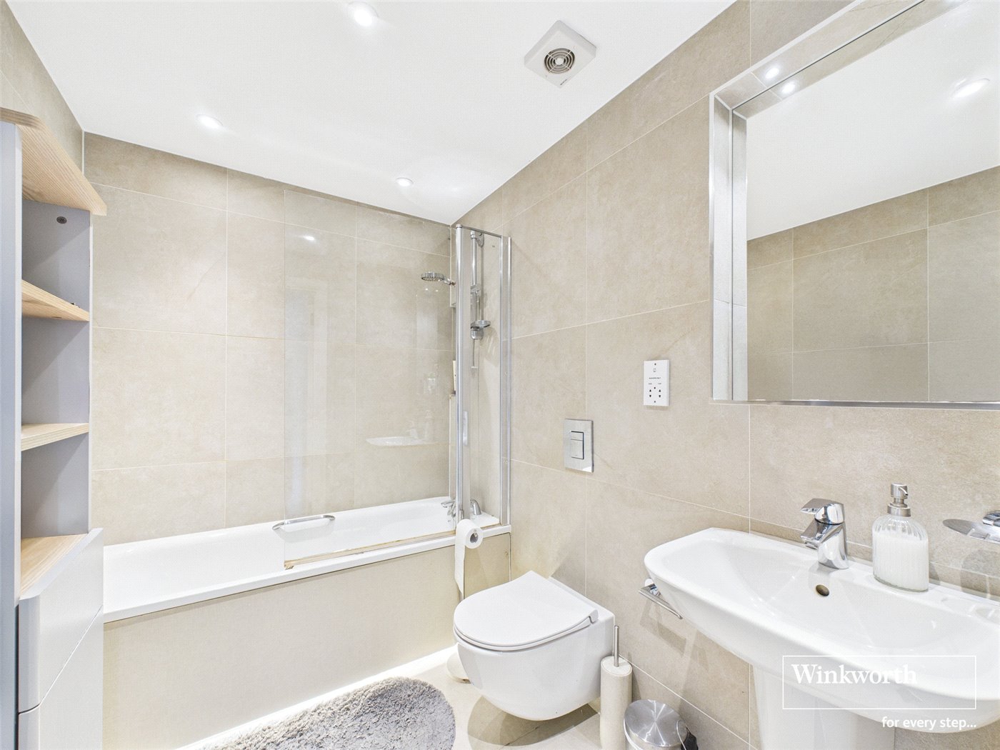 En Suite Bathroom