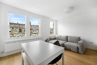 Davisville Road, Shepherds Bush, London, W12