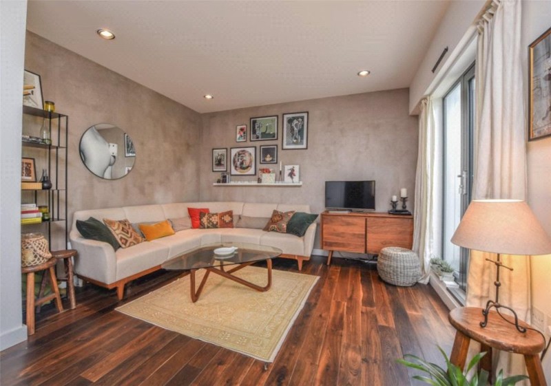 Porteus Place, London, SW4