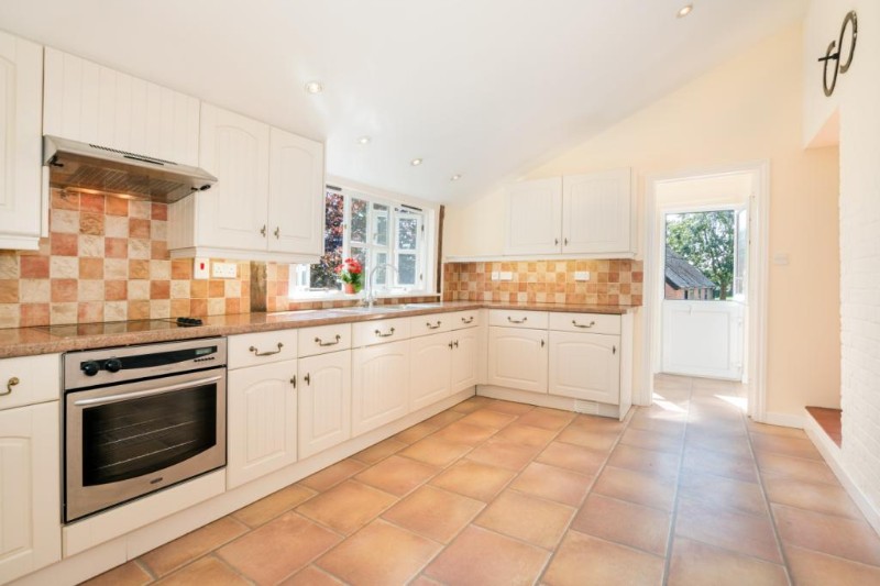 Greenvale Oast, Browns Lane, Cross In Hand, East Sussex, TN21