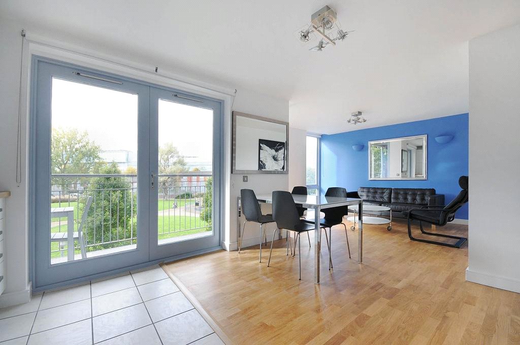 Hunt Close, London, W11