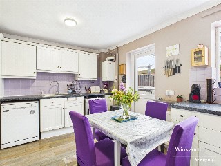 Derwent Road, Thatcham, Berkshire, RG19