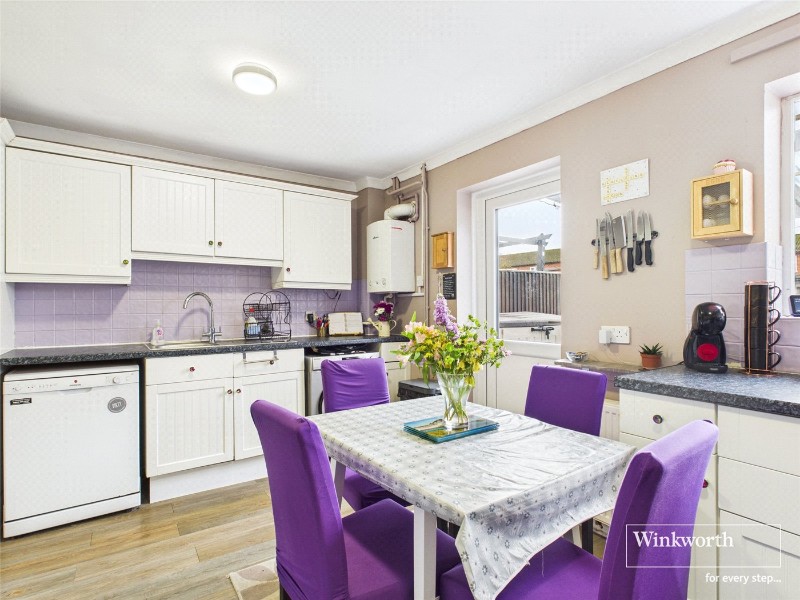 Derwent Road, Thatcham, Berkshire, RG19