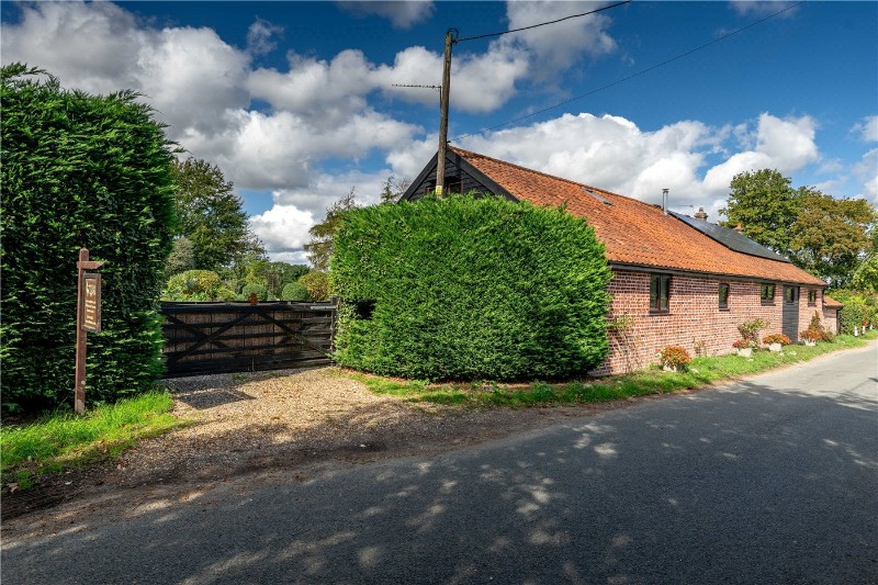 Ferry Road, Surlingham, Norwich, Norfolk, NR14