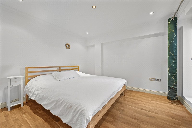Woodseer Street, London, E1