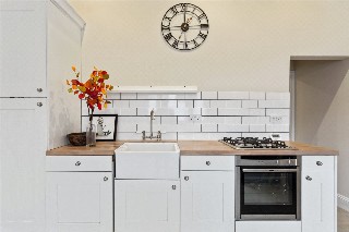 Longley Road, London, SW17