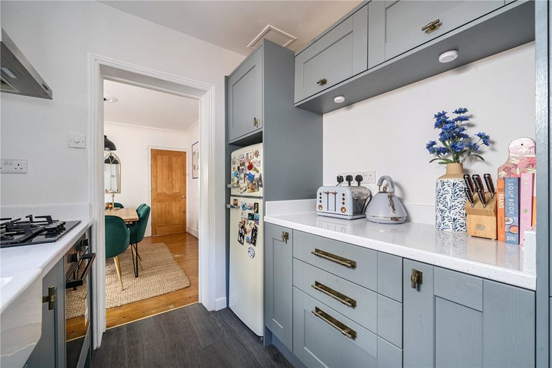 Wykeham Road, Farnham, Surrey, GU9