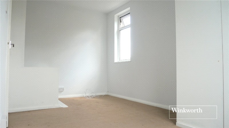 Brett Road, Barnet, EN5