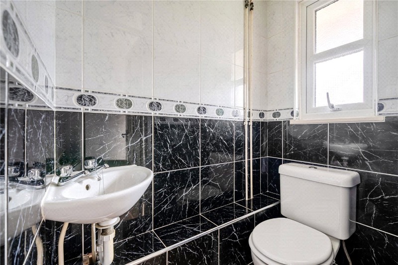Rectory Square, London, United Kingdom, E1
