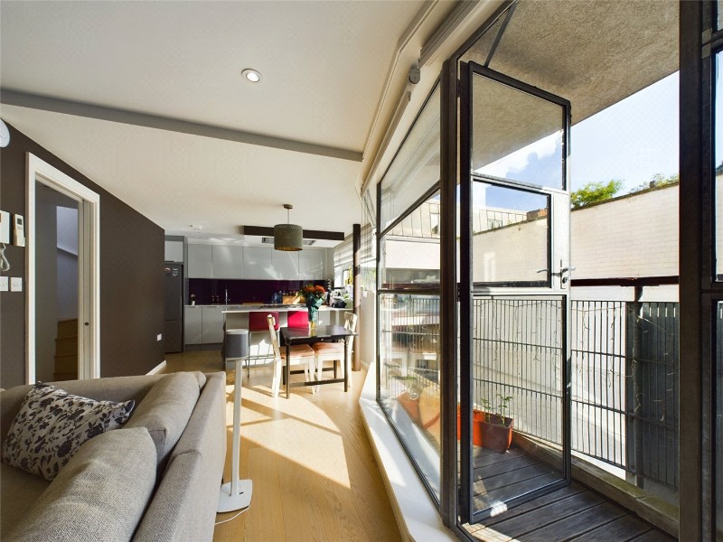 Bridel Mews, London, N1