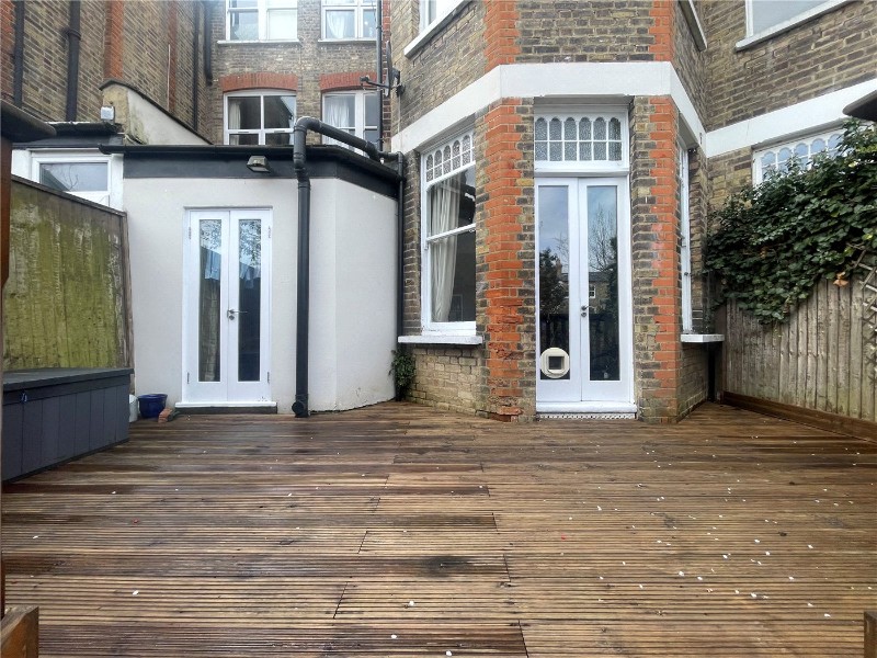 Ferme Park Road, London, N8