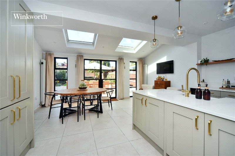 Ardrossan Gardens, Worcester Park, Surrey, KT4