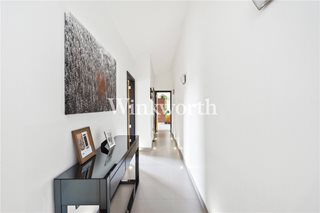 Bramley Road, London, N14