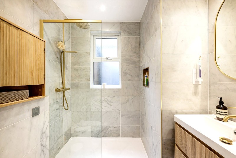 Eynham Road, London, W12