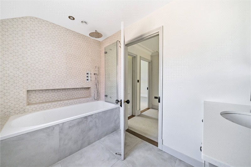 Lickfolds Road, Rowledge, Farnham, Surrey, GU10