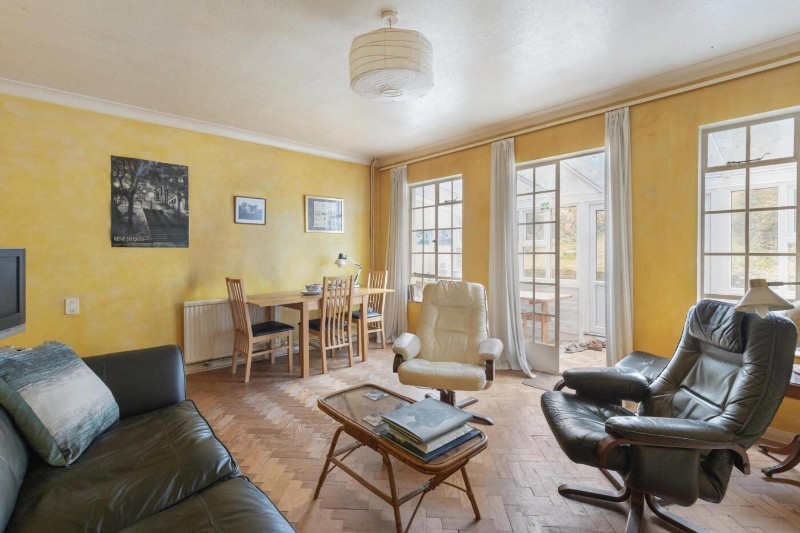 Highfield Hill, London, SE19