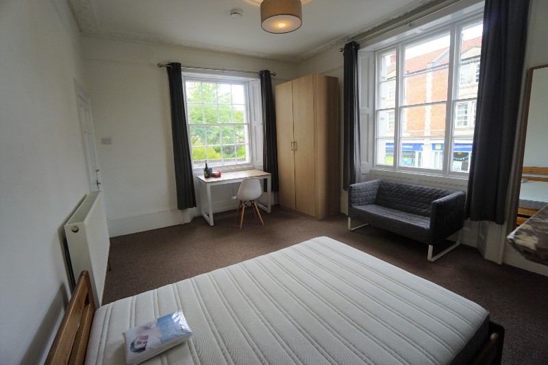 Cheltenham Road, Bristol, BS6