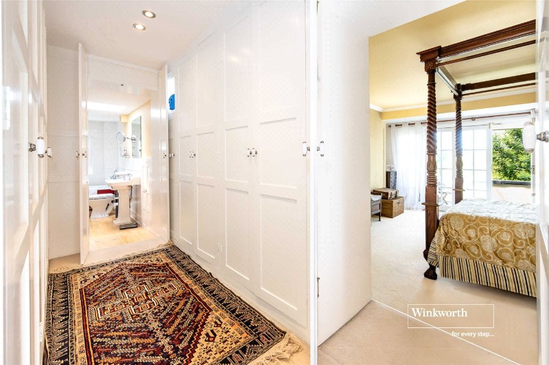 Salisbury Road, Winkton, Christchurch, Dorset, BH23