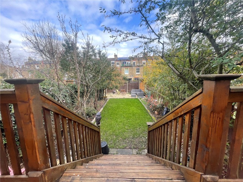 Ferme Park Road, London, N8