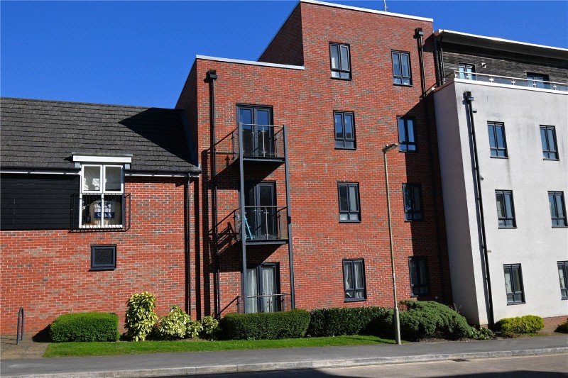 Sinclair Drive, Basingstoke, Hampshire, RG21
