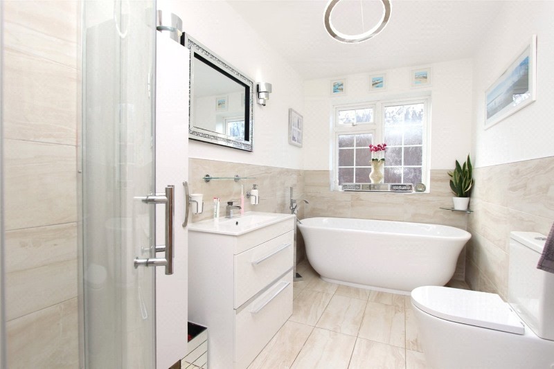 Trinity Road, Rayleigh, Essex, SS6