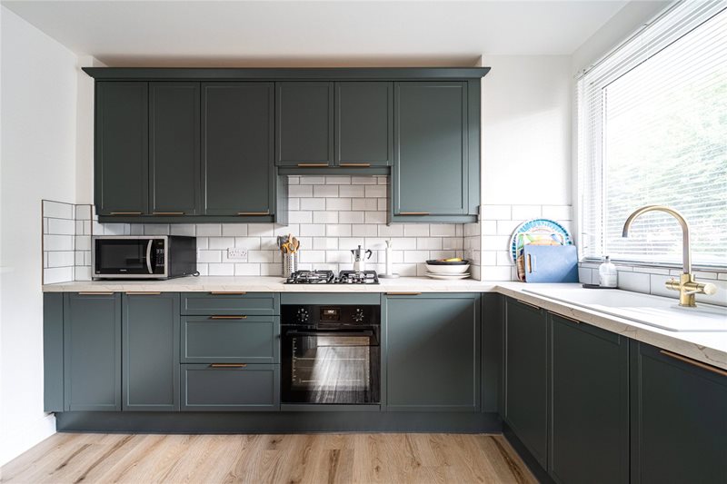 Ewen Crescent, London, SW2