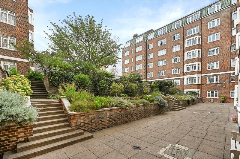 Chatsworth Court, Pembroke Road, Kensington, London, W8