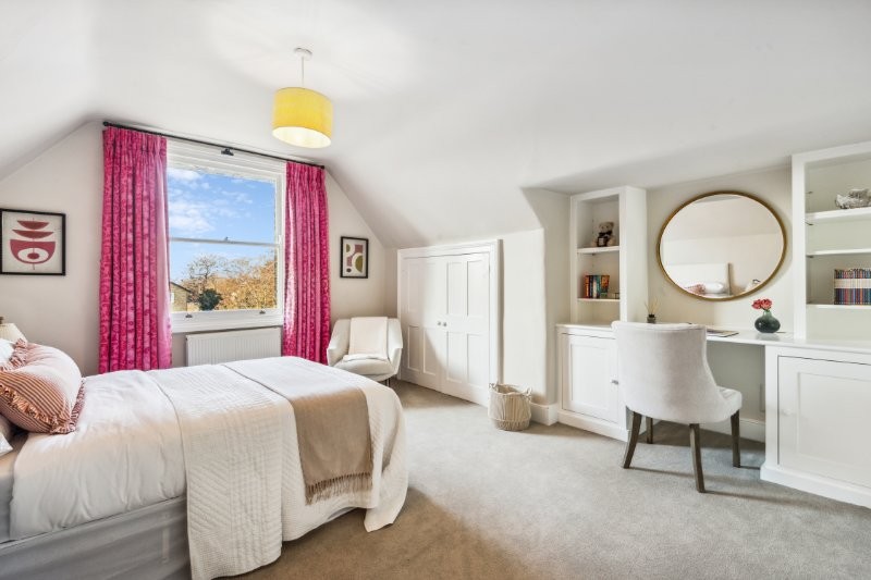 Castelnau, Barnes, London, SW13