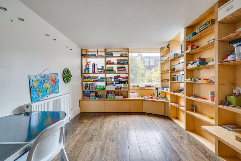 Favart Road, London, SW6