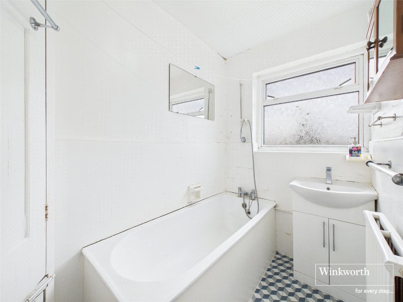 Lavender Avenue, Kingsbury, London, NW9