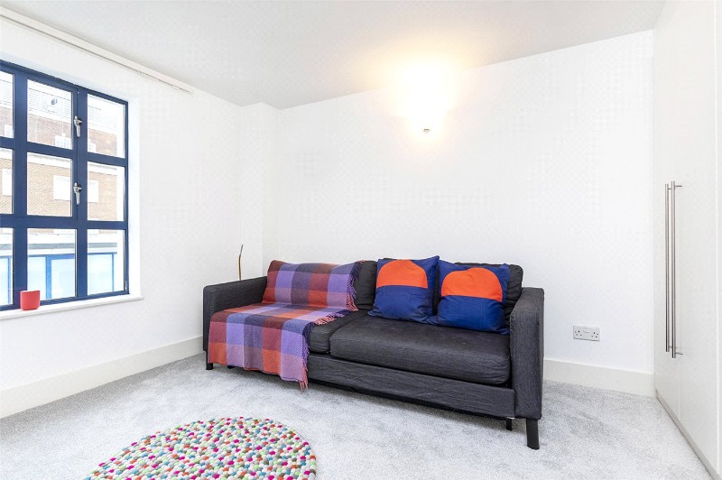 Masons Yard, London, EC1V
