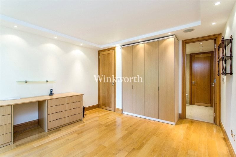 Stanview Court, 5 Queens Road, London, NW4