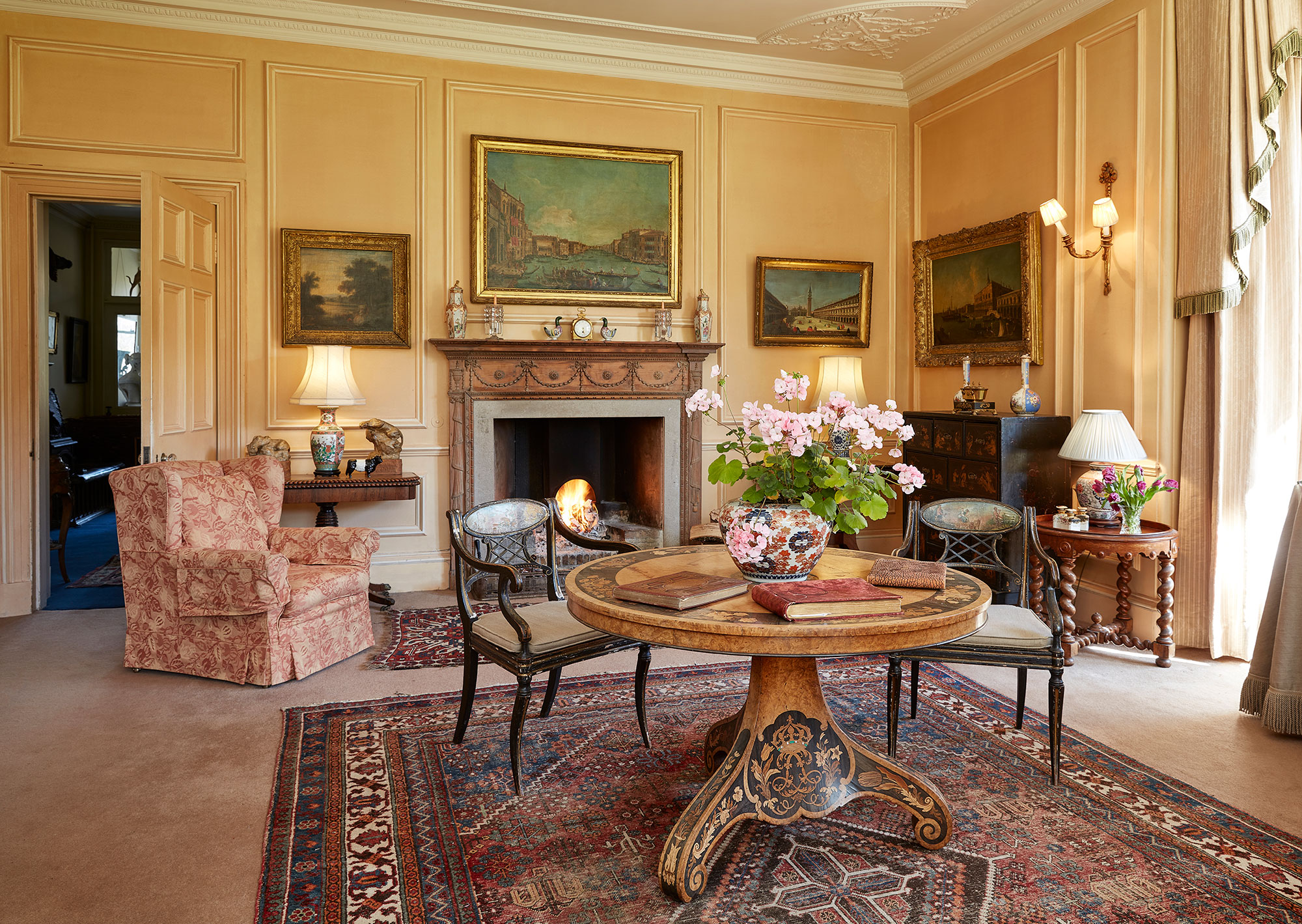 THE-CONTENTS-OF-LOWOOD-HOUSE-IMAGE-LYON-TURNBULL-web