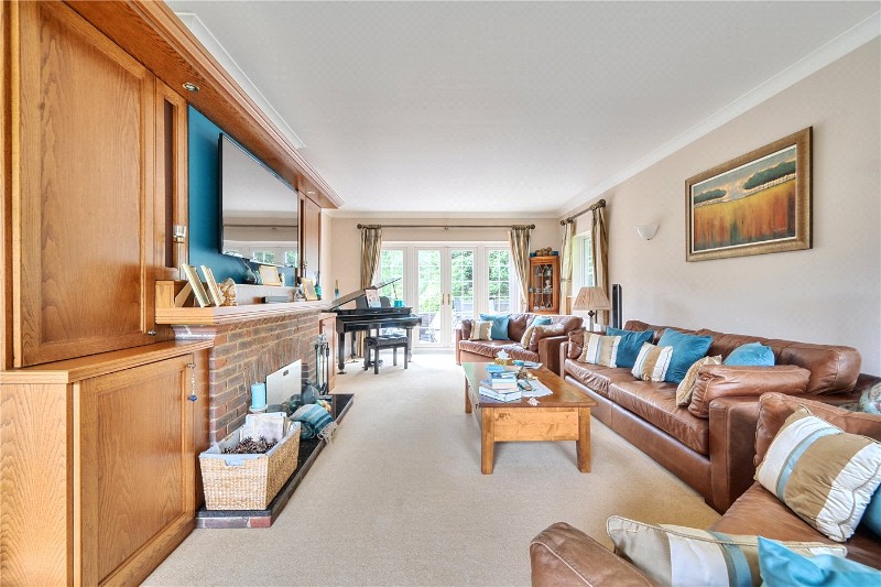 Kestrel Close, Ewshot, Farnham, GU10