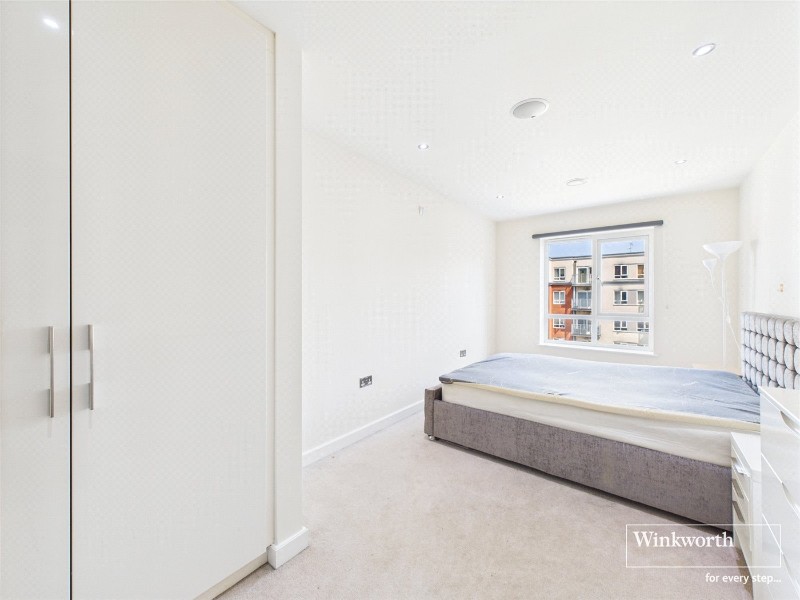 East Drive, London, NW9