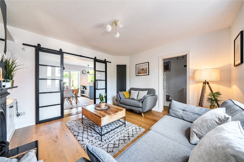 Edward Road, Farnham, Surrey, GU9