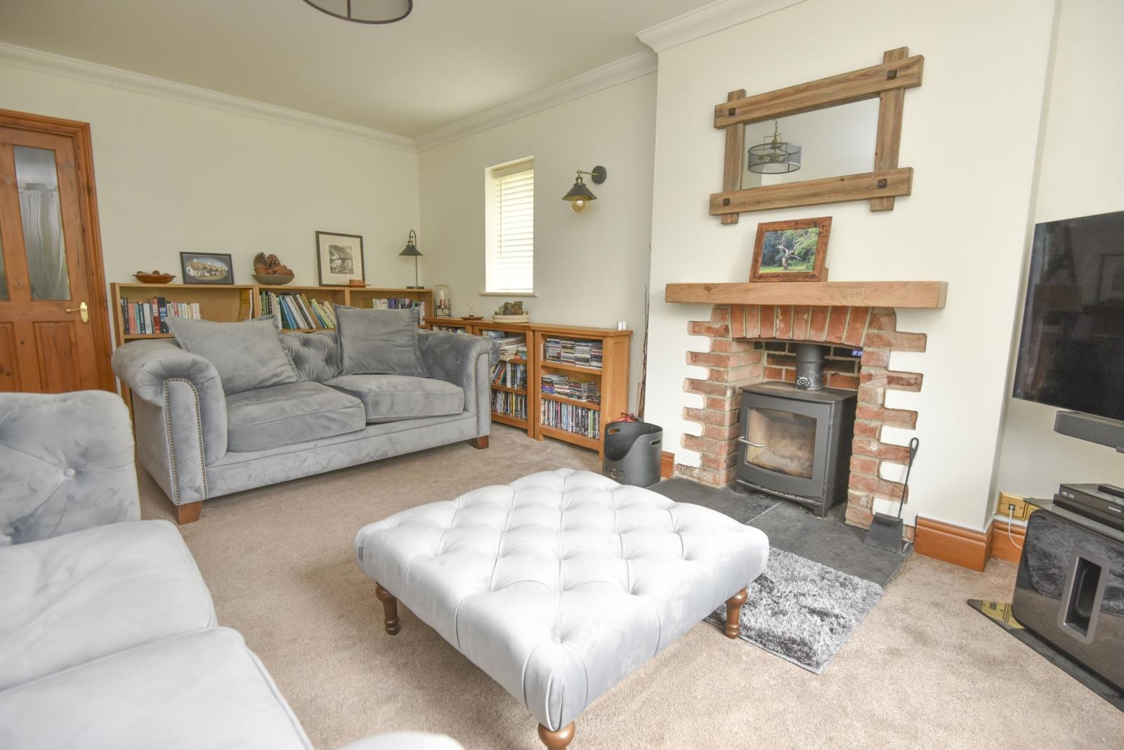 A SITTING ROOM 3 DSC