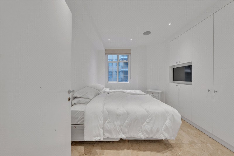 Berkeley Court, Marylebone Road, London, NW1