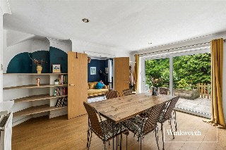 Etchingham Park Road, Finchley, London, N3