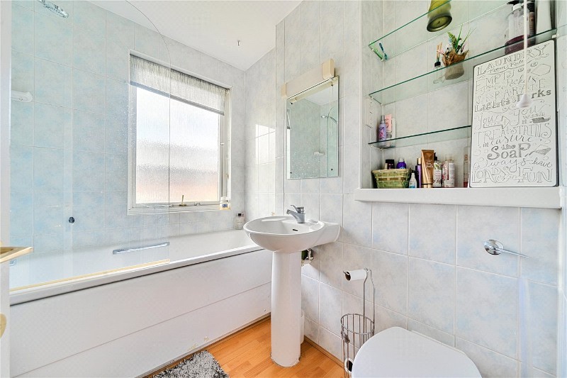 Plover Way, London, SE16