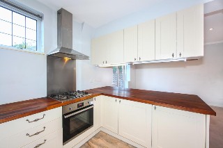 Woodfield Avenue, London, SW16