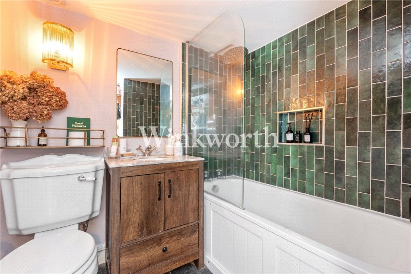 Alroy Road, London, N4