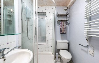 Moreton Street, London, SW1V