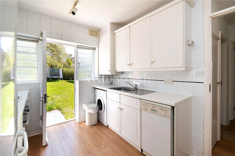 Ossulton Way, London, N2