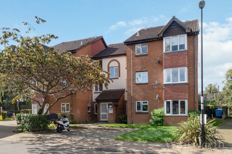 Sterling Gardens, London, SE14