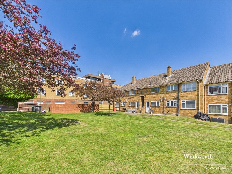St. Peter's Court, Hendon, London, NW4