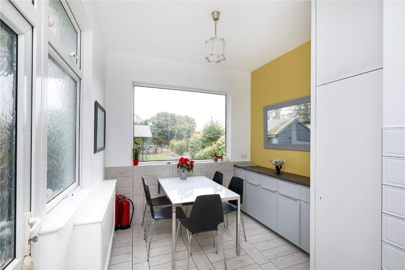 Lynton Road, London, W3