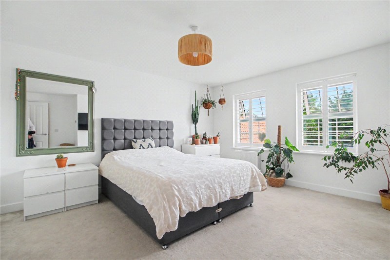 Neale Avenue, Poringland, Norwich, Norfolk, NR14