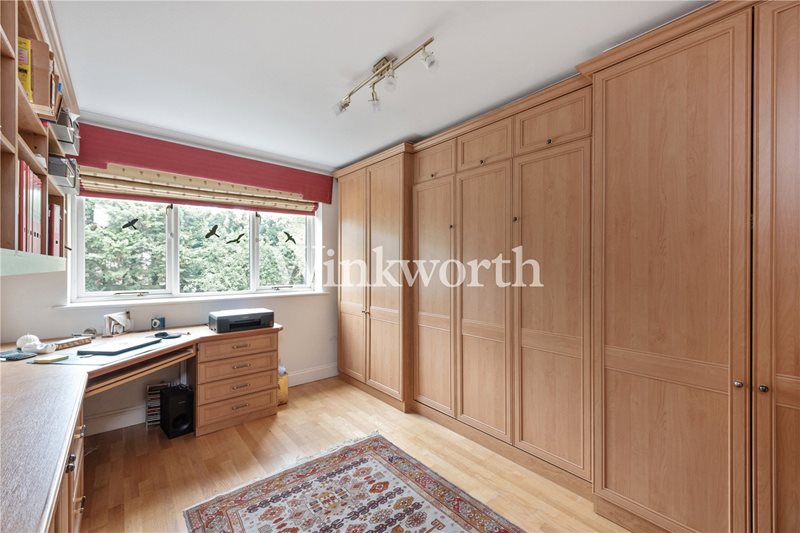 Aldermans Hill, London, N13
