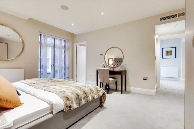 Bell Yard, London, WC2A